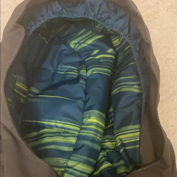 North face Boys Ski jacket 10/12 - Picture 5 of 7